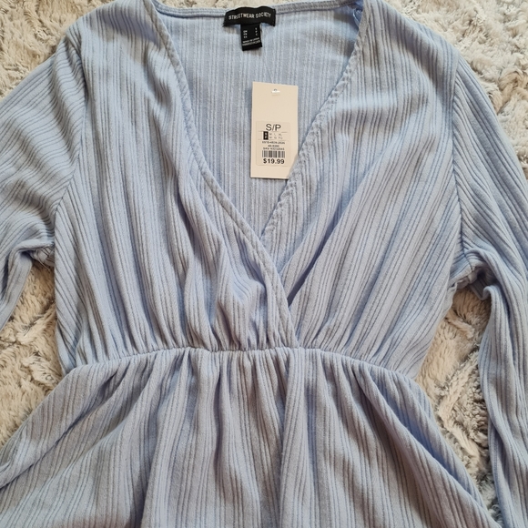 NWT Streetwear Society Baby Blue Top Size Small - Picture 2 of 8